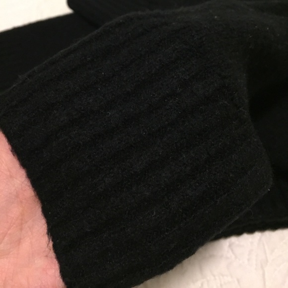 Off shoulder sweater - Picture 5 of 6